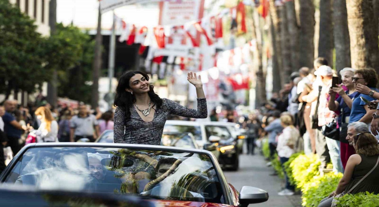 Antalya sokaklarında Altın Portakal coşkusu