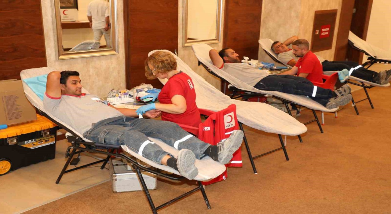 AOSBde kan ve kök hücre bağışı kampanyasına yoğun ilgi