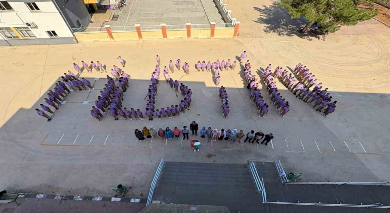 Arabanlı öğrencilerden Gazzeye destek etkinlikleri