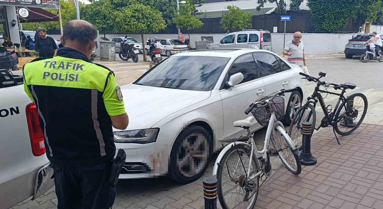 Araçta kan var ihbarı polisi alarma geçirdi: Gerçek çok farklı çıktı