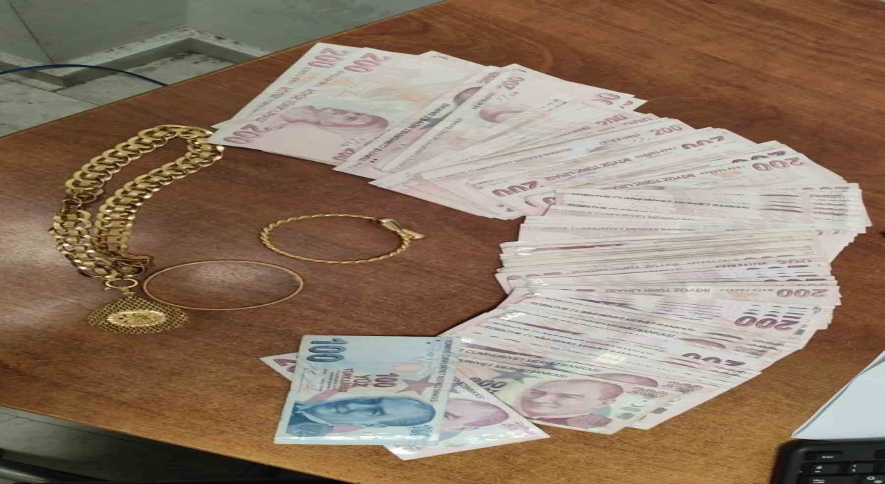 Arnavutköyde evden 750 bin liralık altın çalan 2 çocuk yakalandı