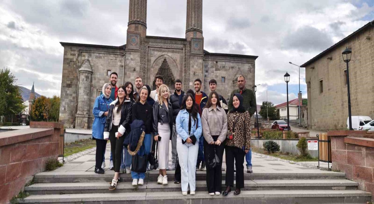 Aşkale Gençlik Merkezinden Bir bilenle Erzurum projesi