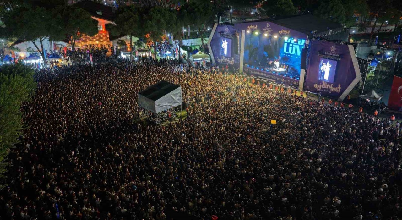 Aydınfestte 55 bin kişi müzikle buluştu