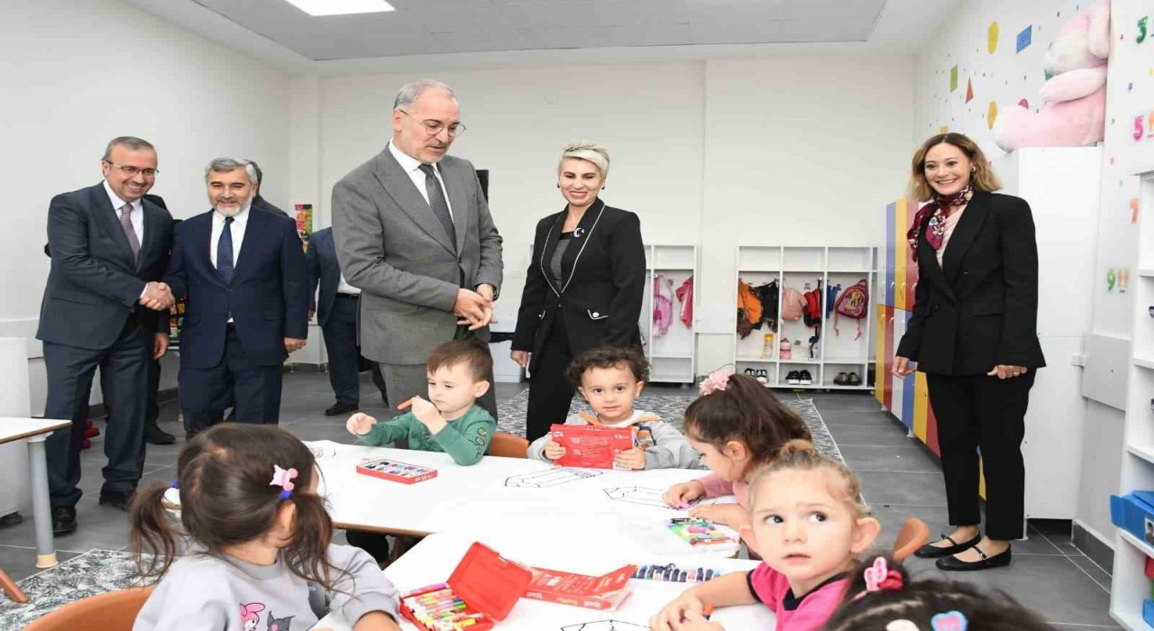 Aziz Sancar Anaokulunun açılış törenine gerçekleştirildi