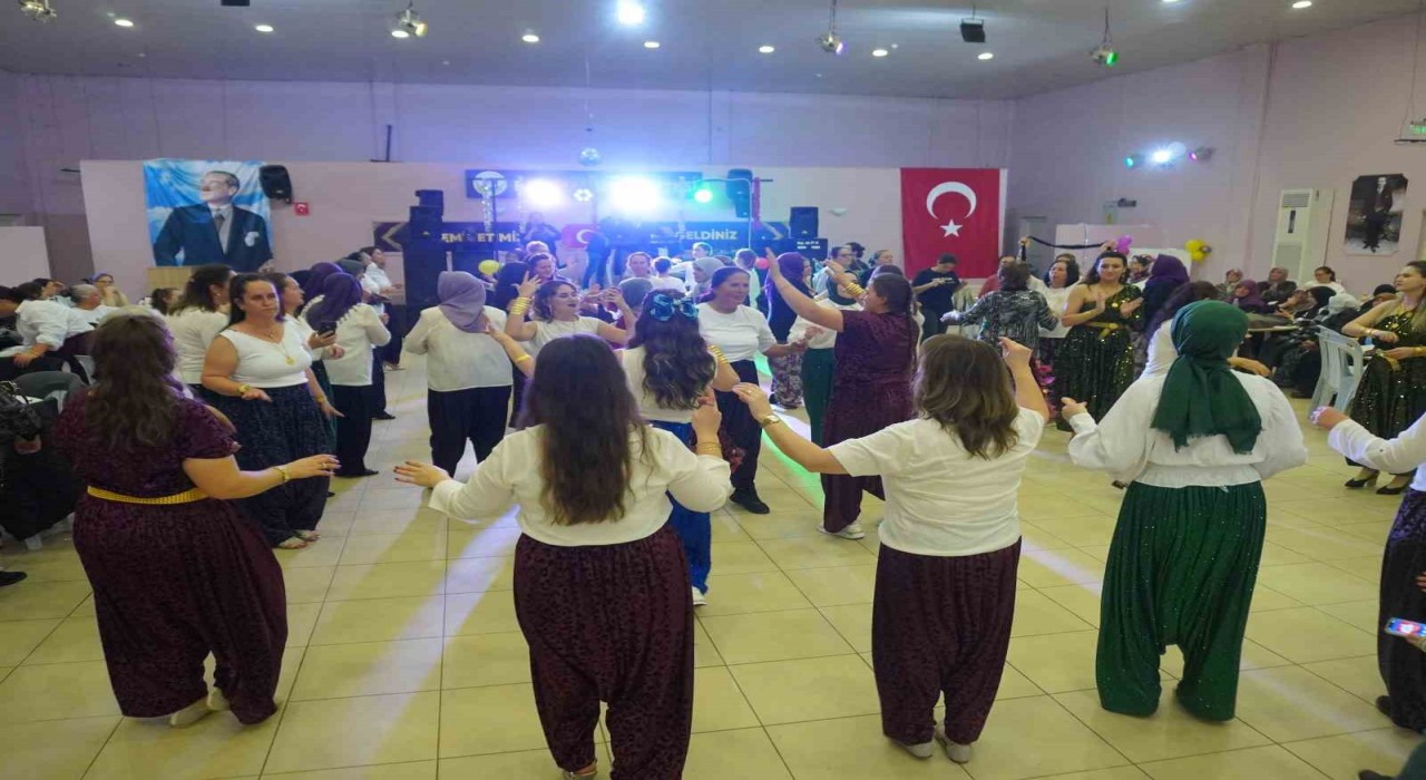 Babaeskide Şalvar Gecesi renkli görüntülere sahne oldu