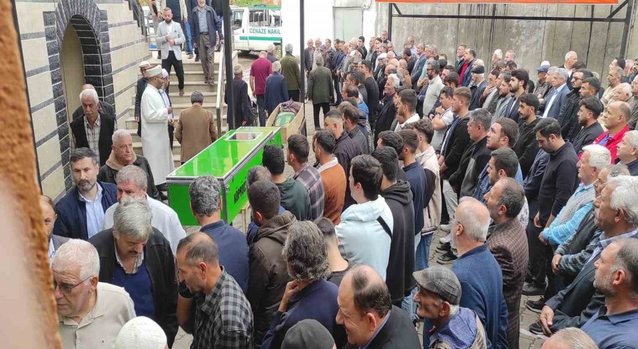 Babasının kaza kurşununa hedef olan oğul toprağa verildi