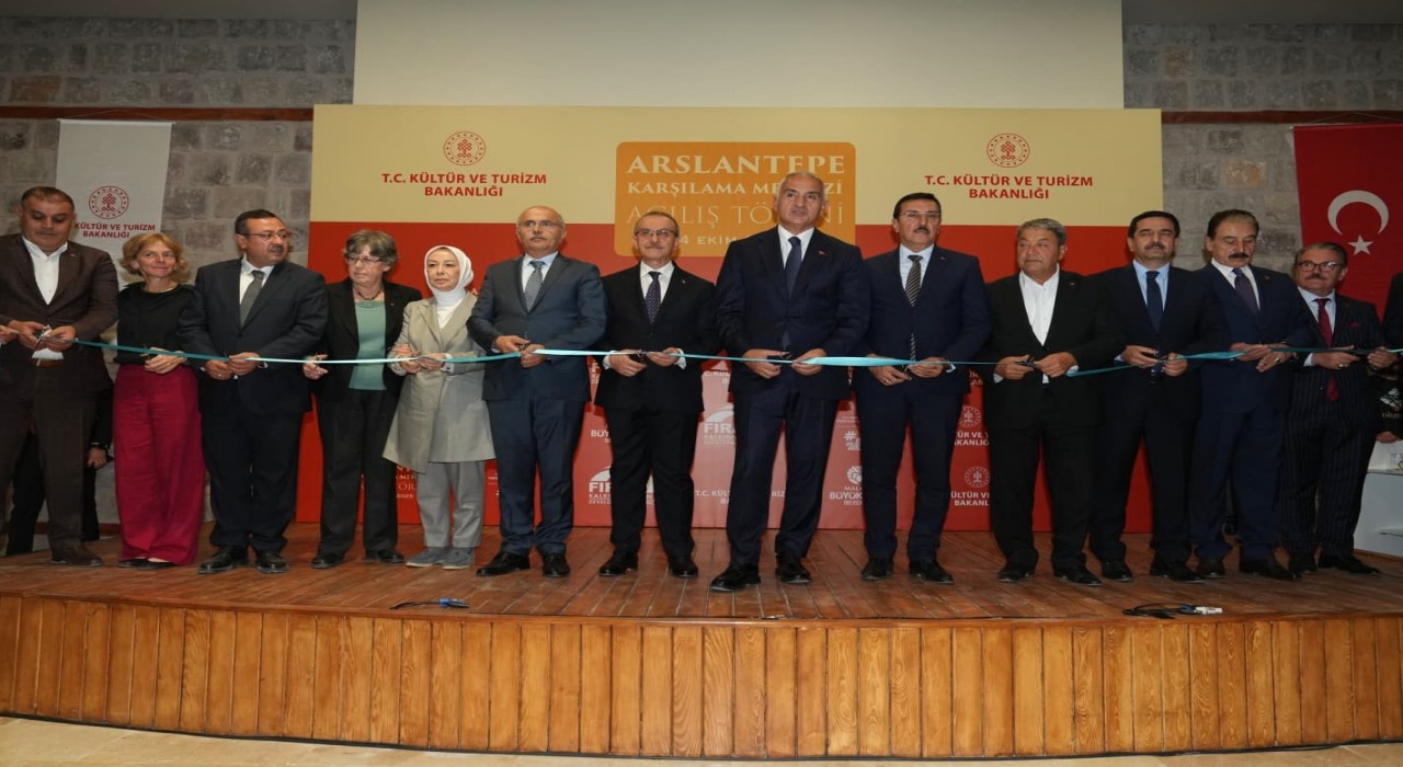 Bakan Ersoy: Arslantepe, insanlık tarihinde devletleşme sürecine ışık tutan eşsiz bir merkezdir