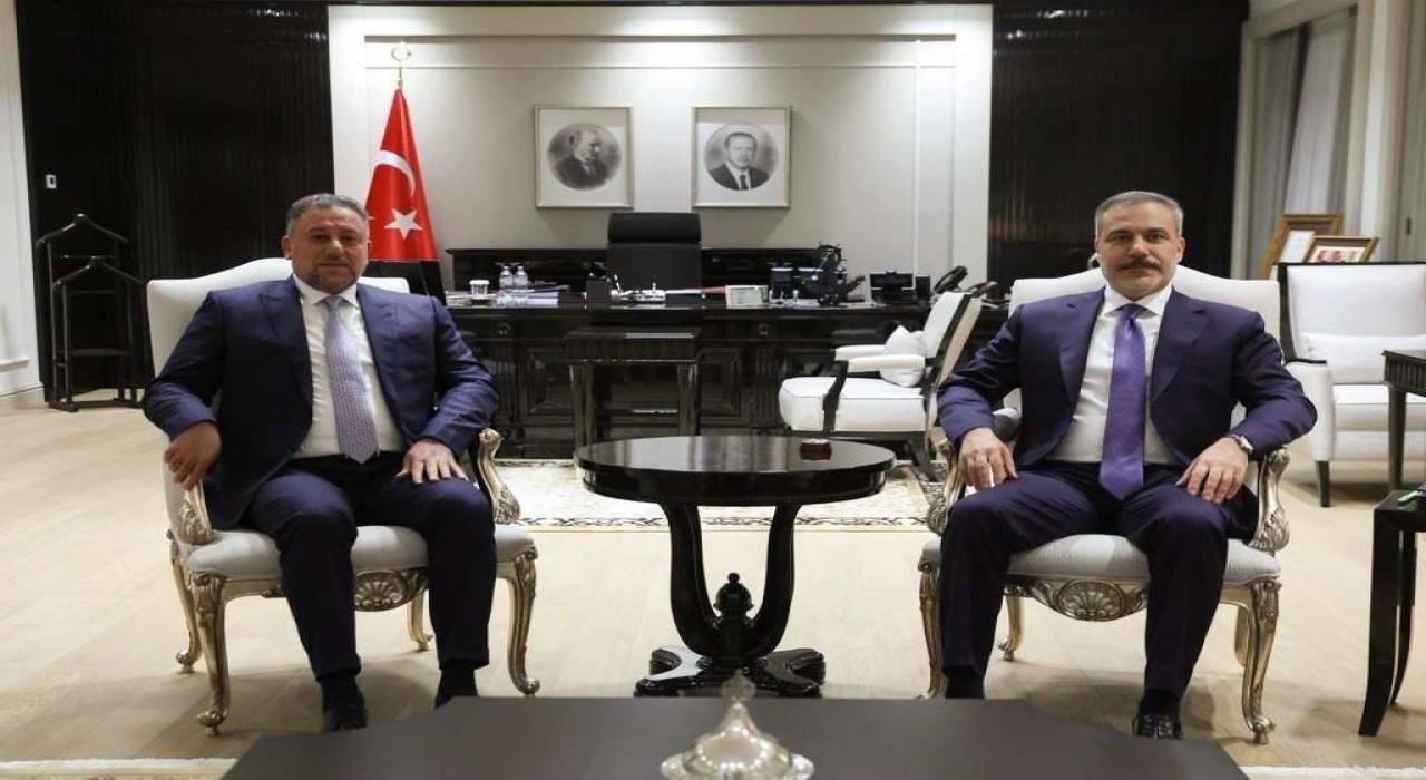Bakan Fidan, Irak Egemenlik İttifakı Lideri Hançeri kabul etti