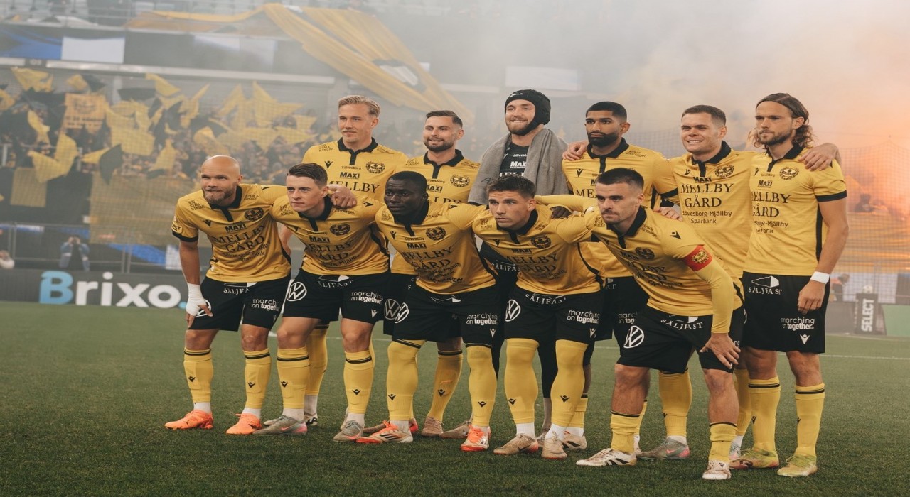 Balıkçı köyü takımı Mjallby, İsveç Ligi şampiyonu oldu