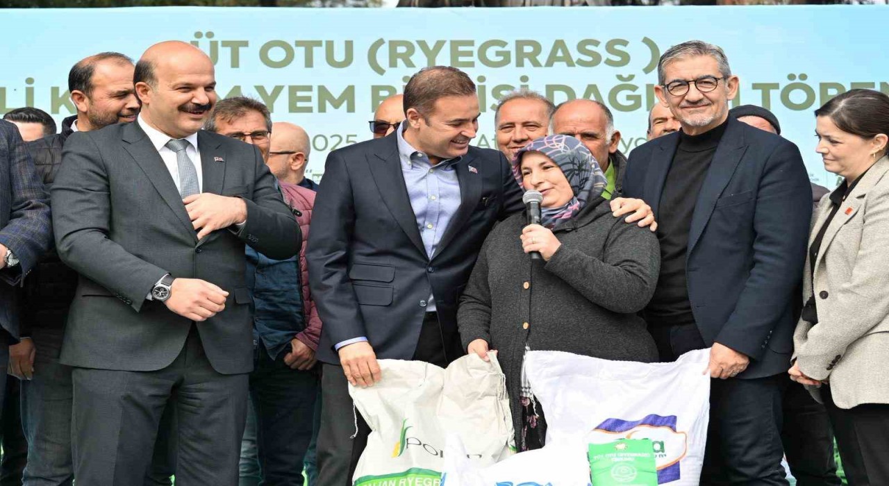 Balıkesir Büyükşehirin çiftçiye desteği sürüyor