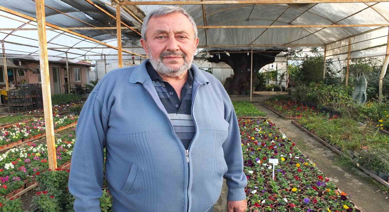 Balıkesirde makine mühendisi çiçekçi oldu