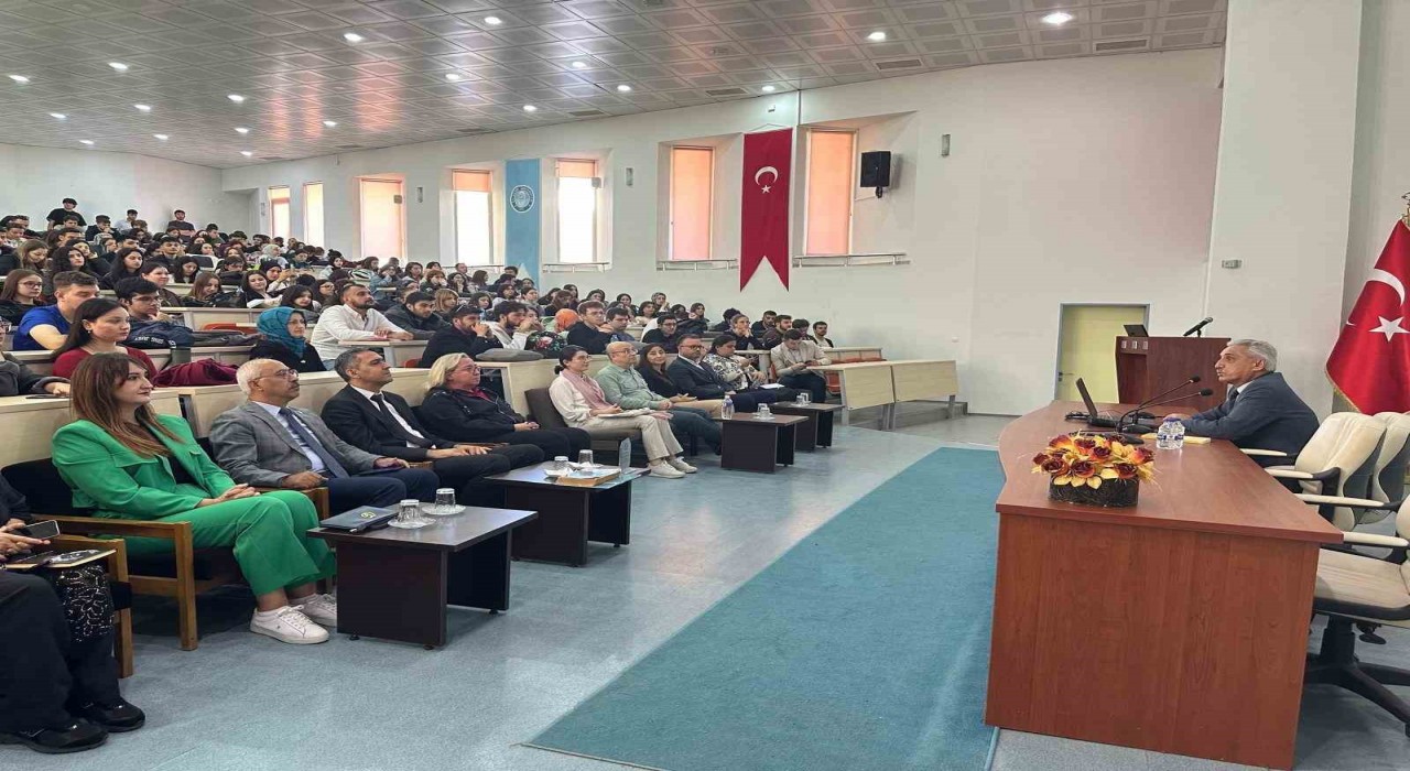 Balıkesirde Türk Tarihi ve Filistin konulu konferans