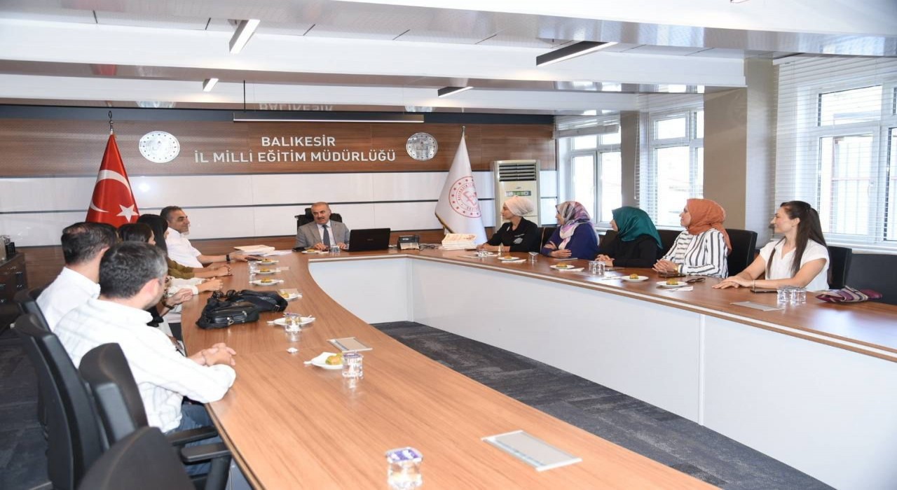 Balıkesirde yapay zekâ destekli öğretmen eğitimi başlıyor