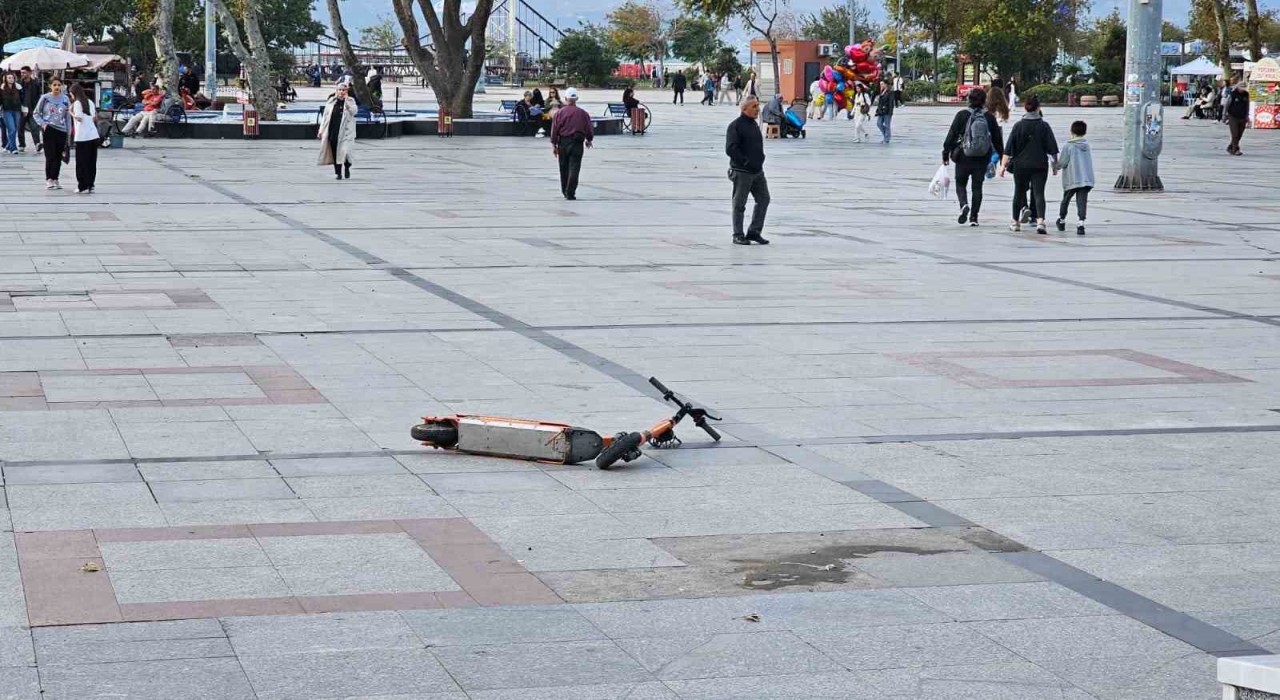 Bandırmada e-scooter sorunu büyüyor