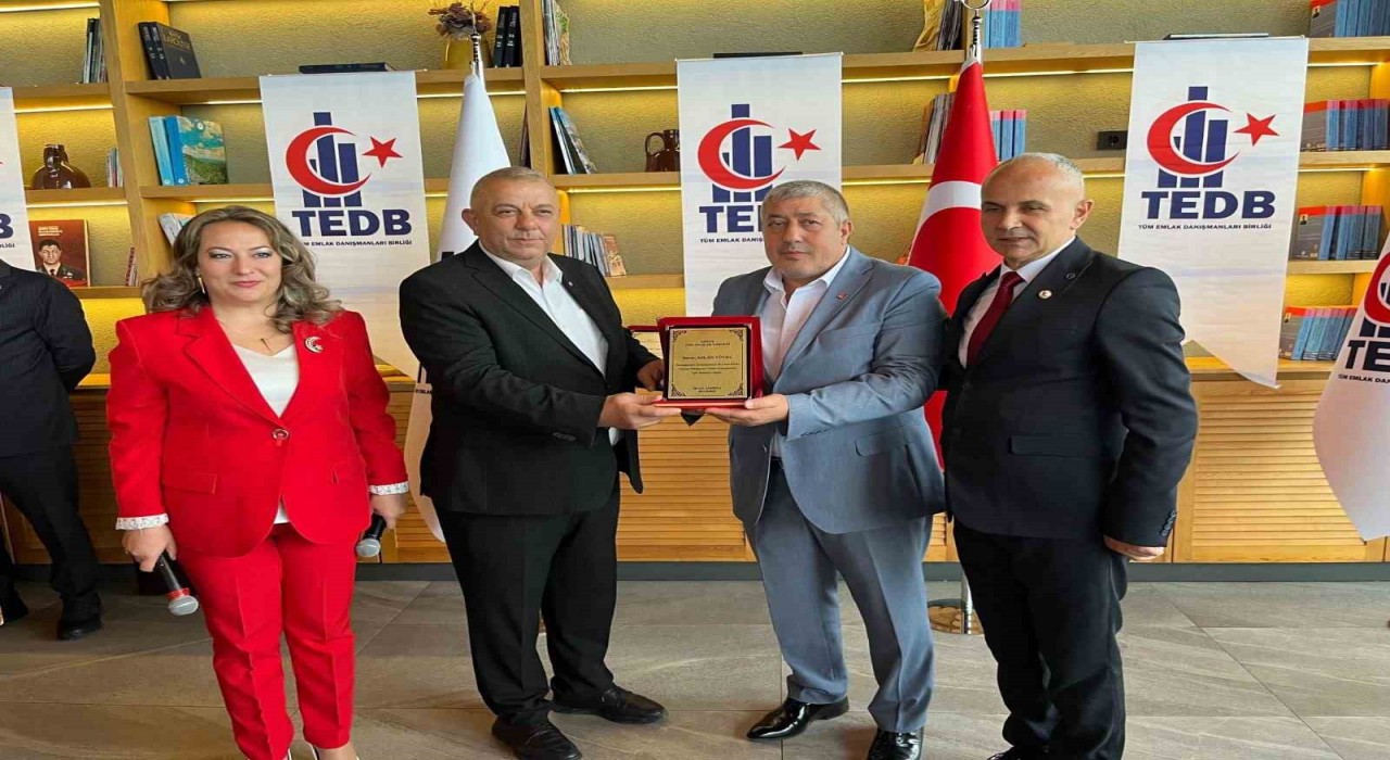 Başkan Bıyık, Hem alan hem de satan mutlu