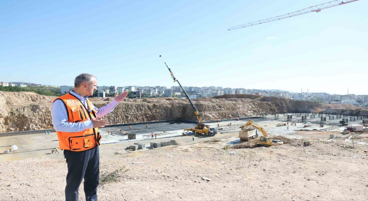 Başkan Çiftçi devlet hastanesi şantiyesinde: İnşaat hızla ilerliyor