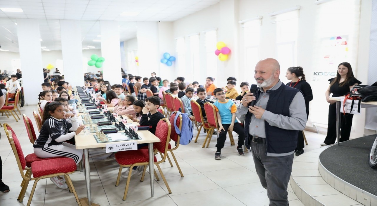 Başkan Çolakbayrakdar: Geleceğin liderleri yetişiyor