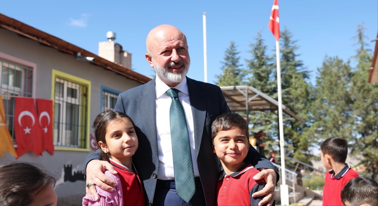 Başkan Çolakbayrakdar, Mahzeminli çocuklarla ‘Bir Dilim Mutlulukta buluştu