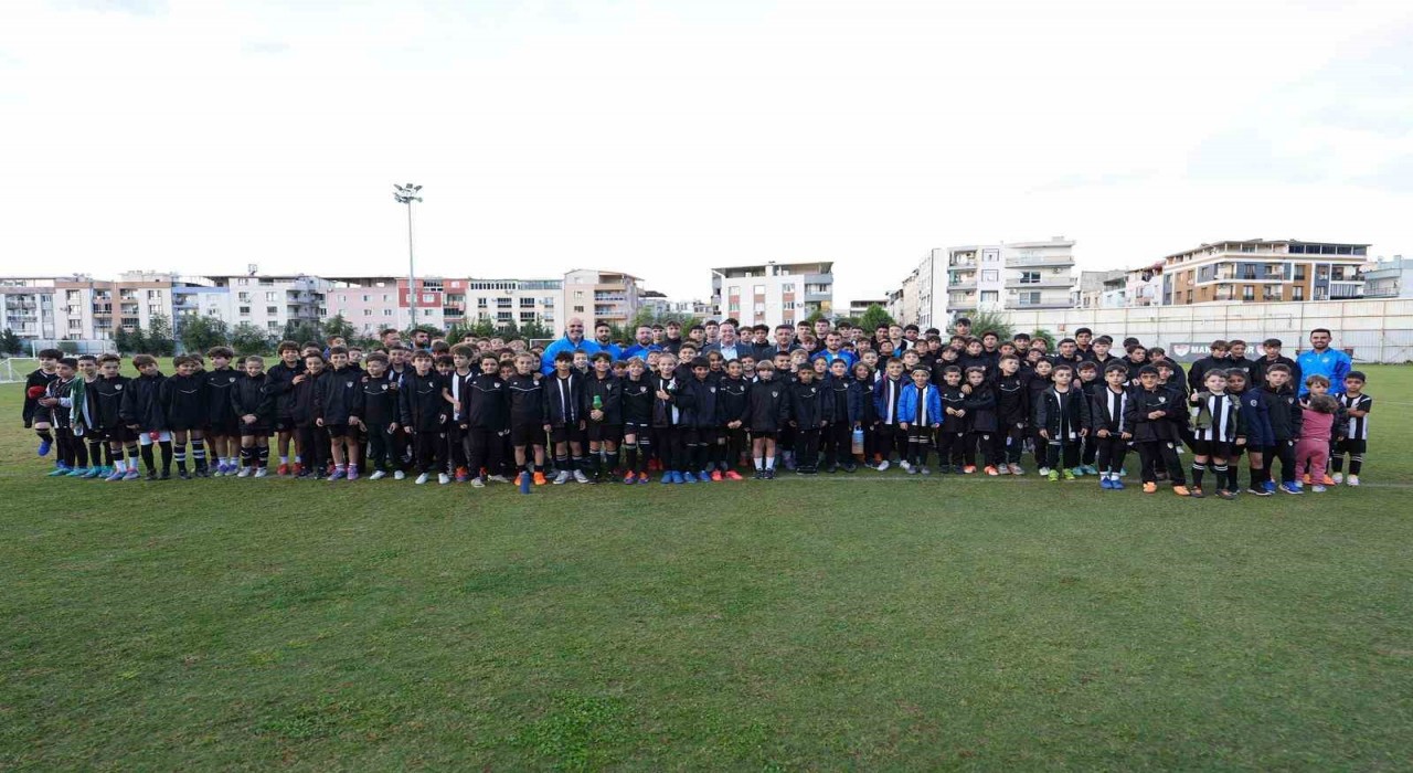 Başkan Dutluludan Manisaspora destek ziyareti