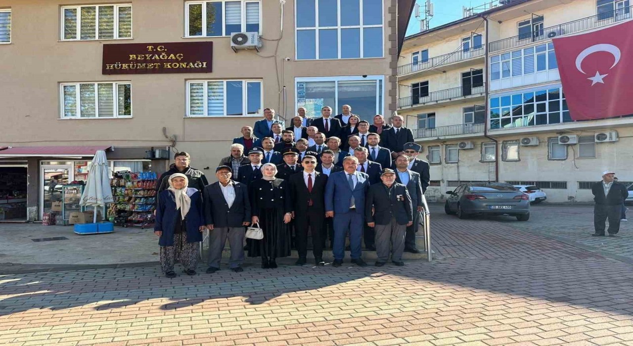 Başkan Pütün; 29 Ekim Cumhuriyet Bayramını en içten duygularımla kutluyorum