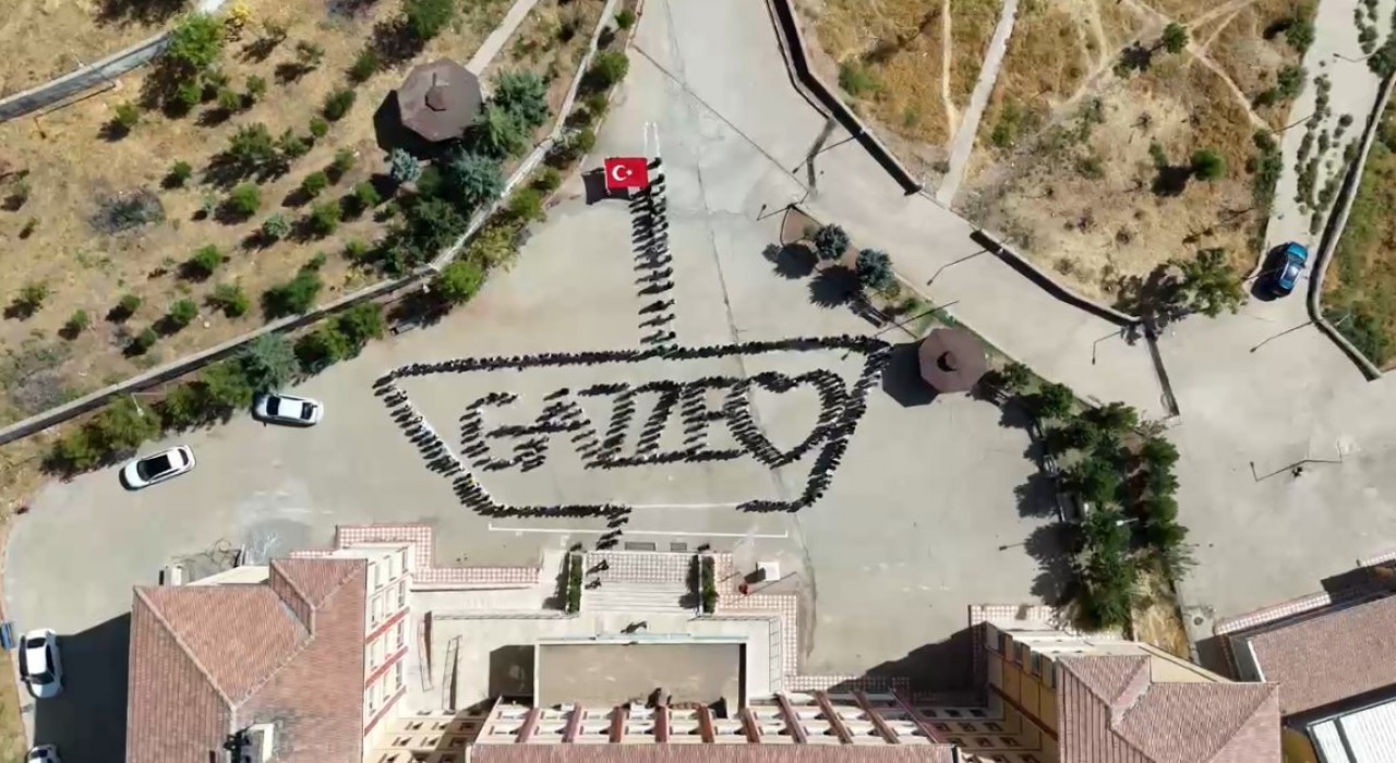 Batmanda öğrencilerden Gazzeye anlamlı destek