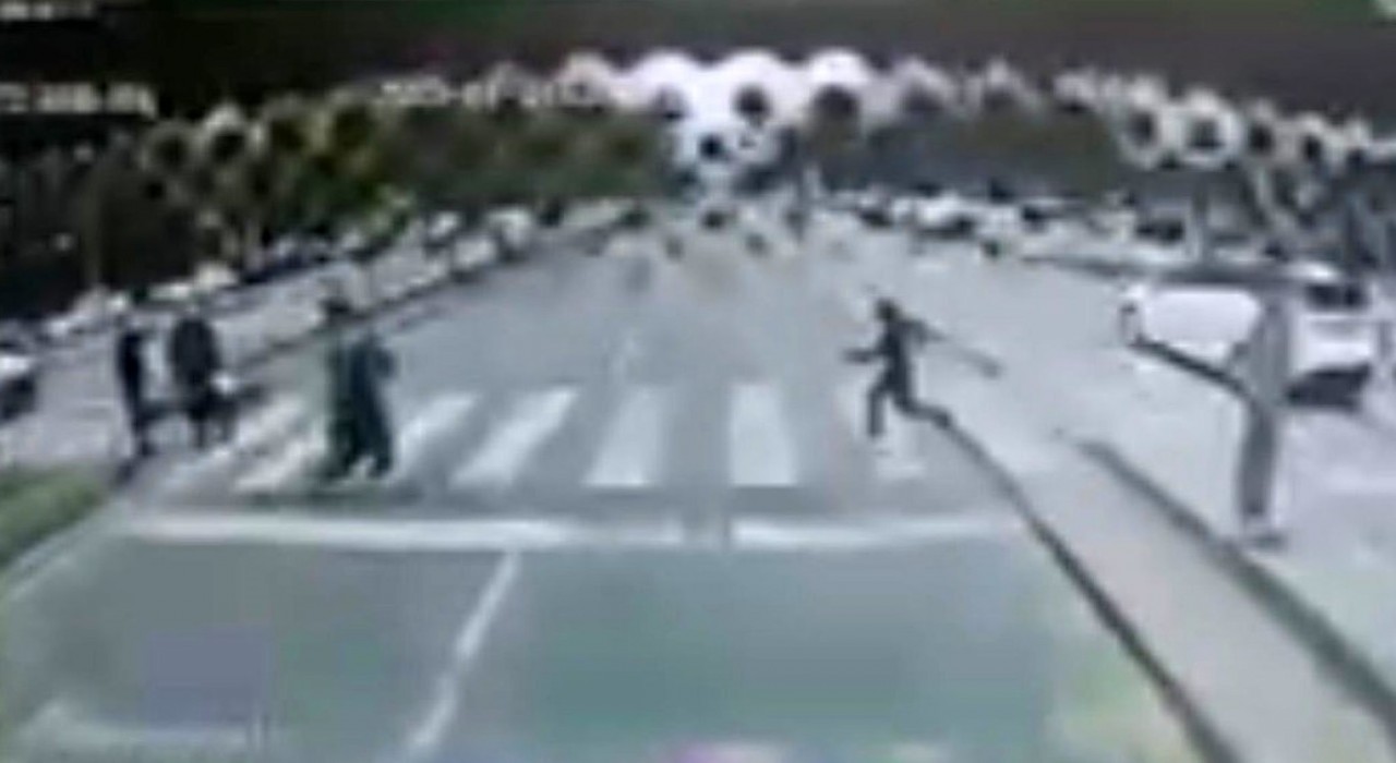 Batmanda otobüs şoförünün refleksi faciayı önledi