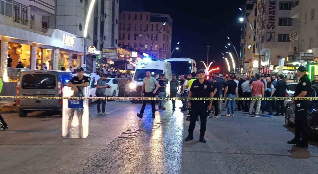 Batmanda silahlı kavga: Olaya müdahale eden polis yaralandı
