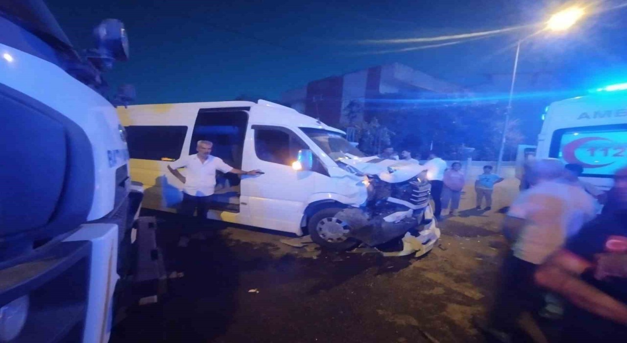 Batmanda trafik kazasında 2 kişi yaralandı