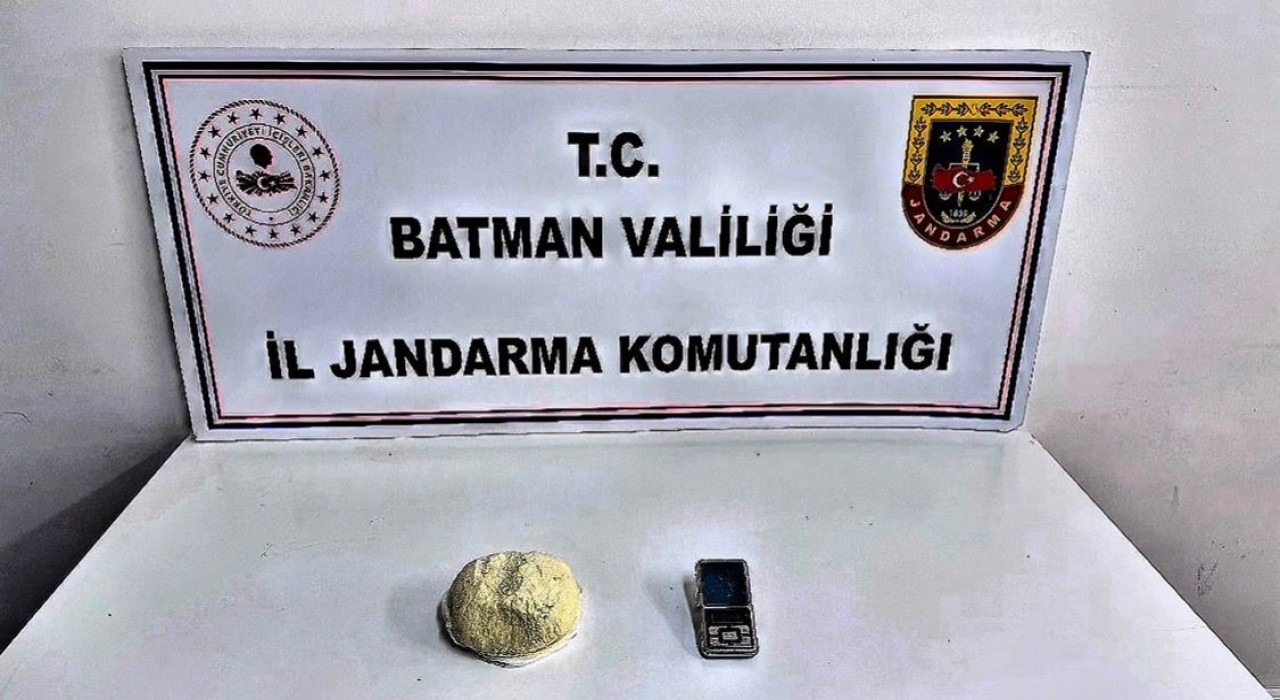 Batmanda uyuşturucu satıcılarına darbe: Piyasa değeri 38 milyon lira olan uyuşturucu ele geçirildi