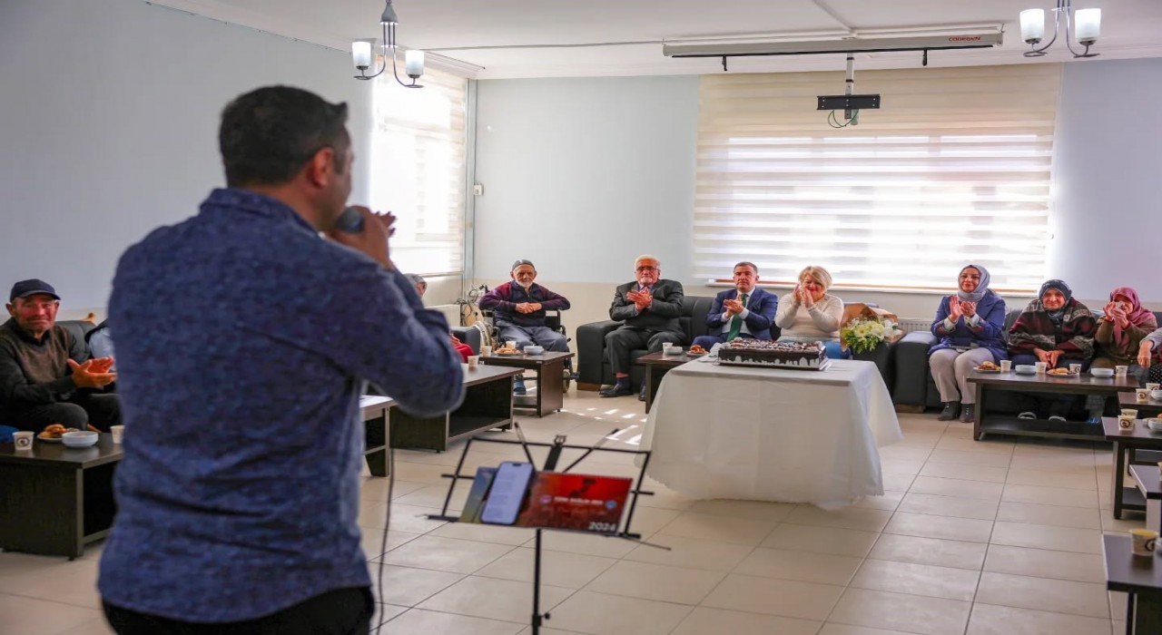 Bayburtta Dünya Yaşlılar Günü kutlandı
