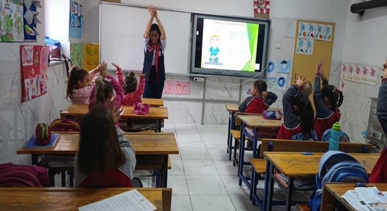 Bayburt'ta ilkokul öğrencilerine gıda güvenliği eğitimi verildi