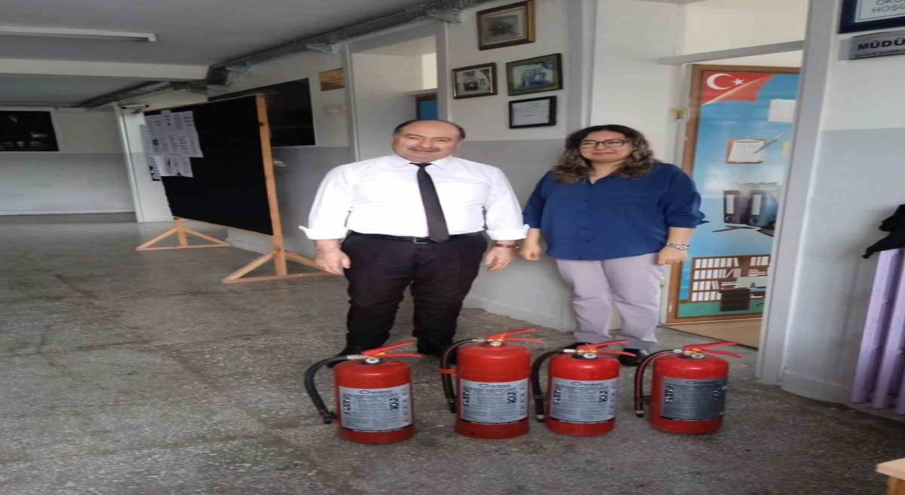 Bayırköyde yangın tüpleri yenilendi