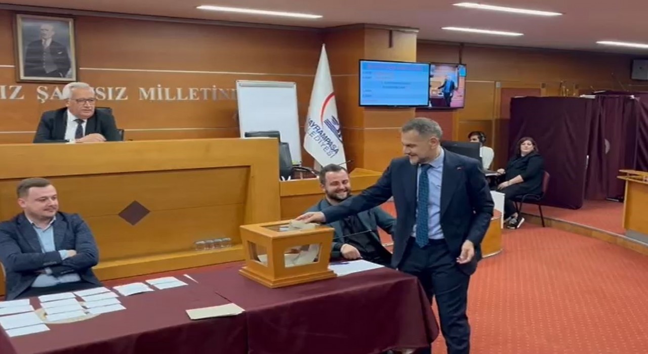 Bayrampaşa Belediye Meclisinde belediye başkan vekili seçimi başladı