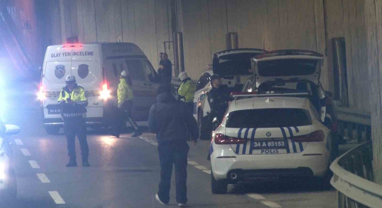 Beşiktaşta alt geçitte kontrolden çıkan motosiklet kaza yaptı: 1 ölü, 1 yaralı