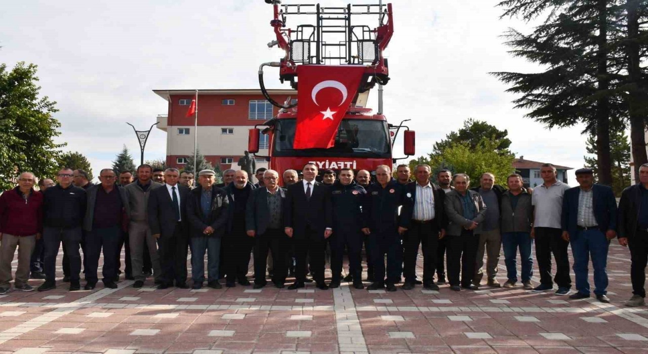 Beylikovada yeni itfaiye aracı hizmete alındı