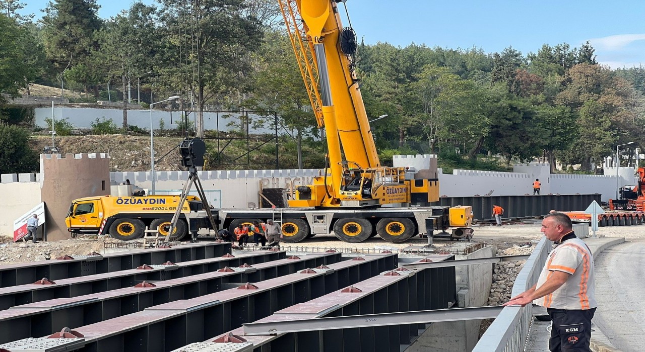 Bilecikte Hamsu Köprüsü araç trafiğine açıldı