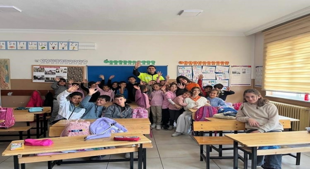 Bilecikte miniklere trafik bilinci aşılandı