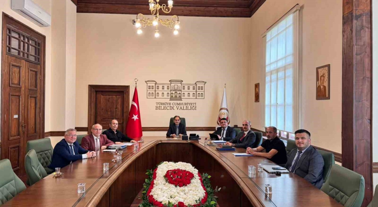 Bilecikte vakıf adına yapılacak olan sosyal tesis için görüşmeler başladı