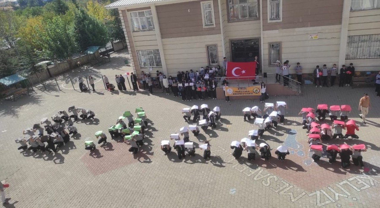 Bingölde öğrencilerinden Gazze için anlamlı etkinlik
