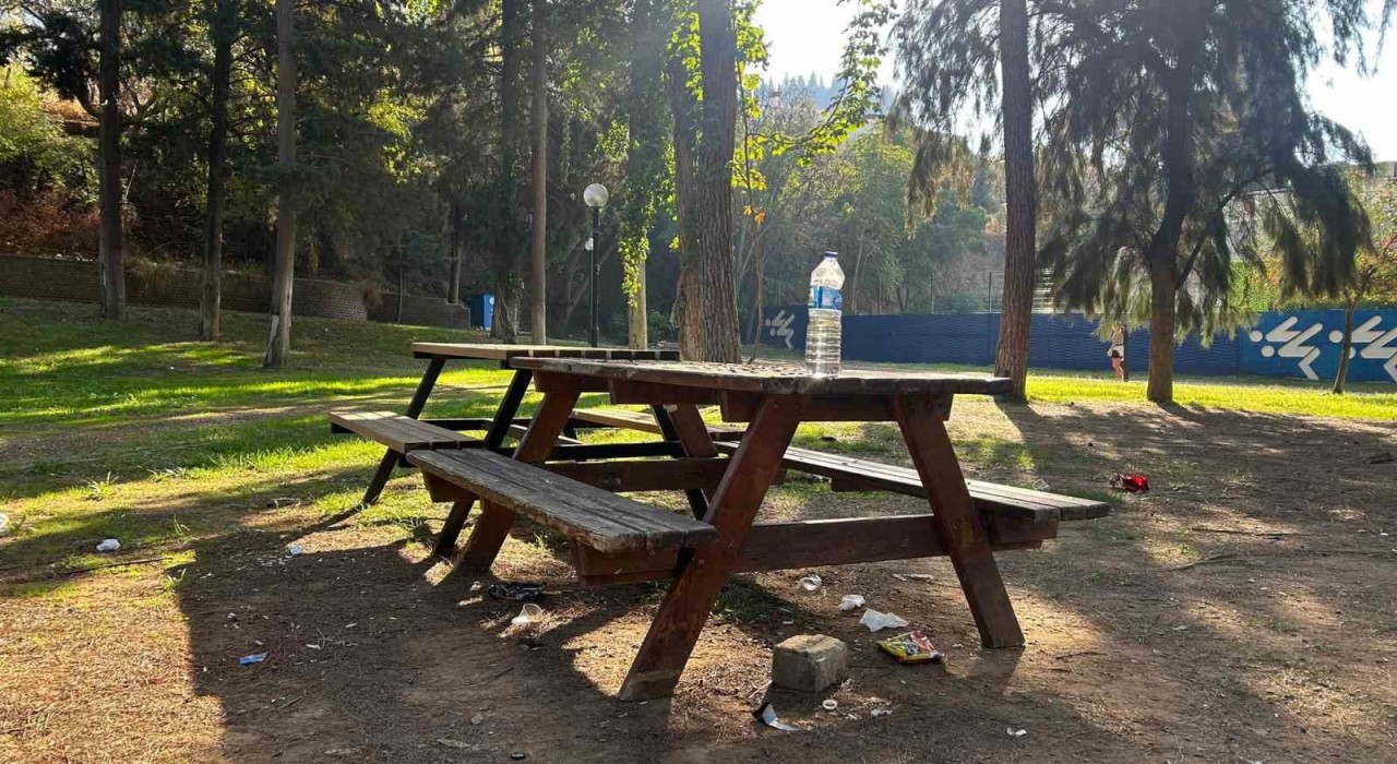 Bir zamanların en çok tercih edilen bölgesi çöplüğe döndü