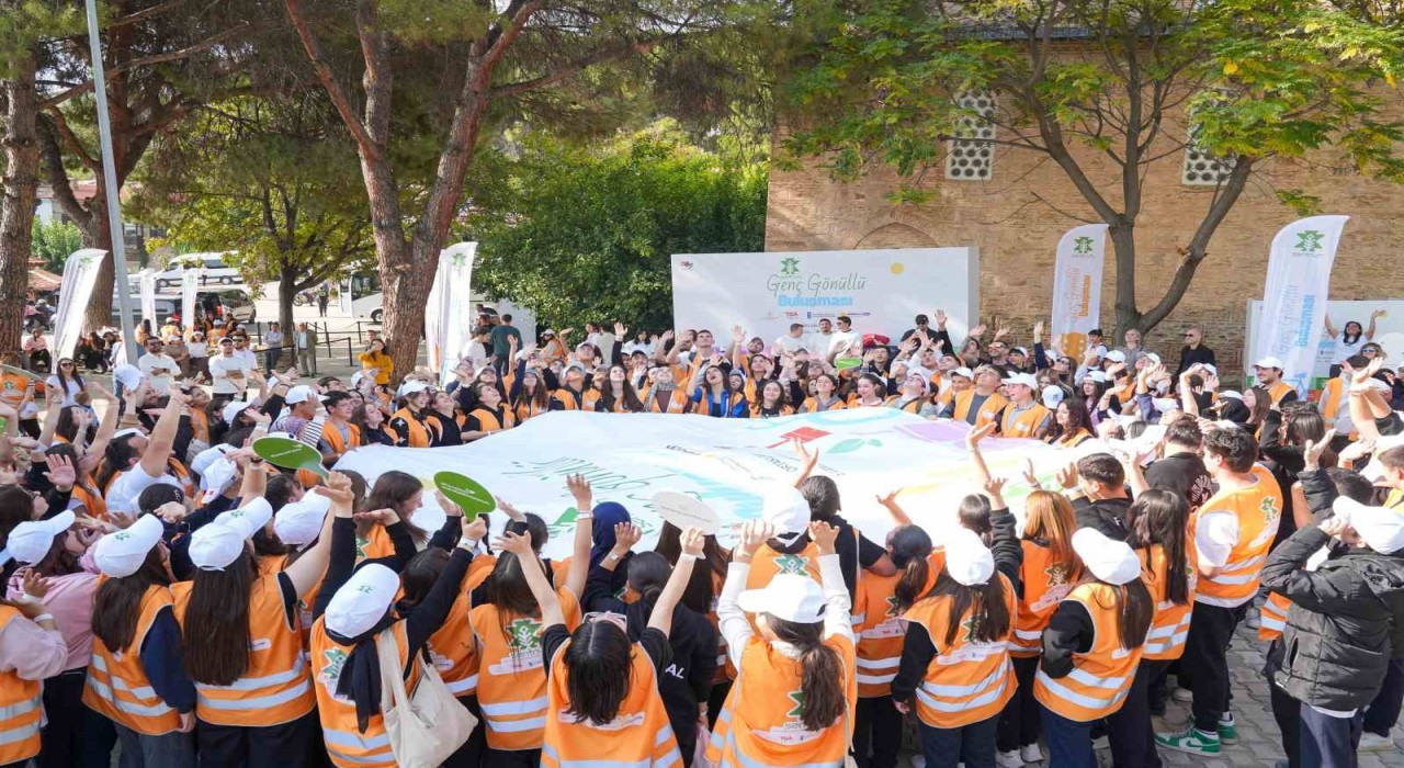 Birgide umut dolu etkinlik: SENTRUM genç gönüllü buluşması düzenlendi