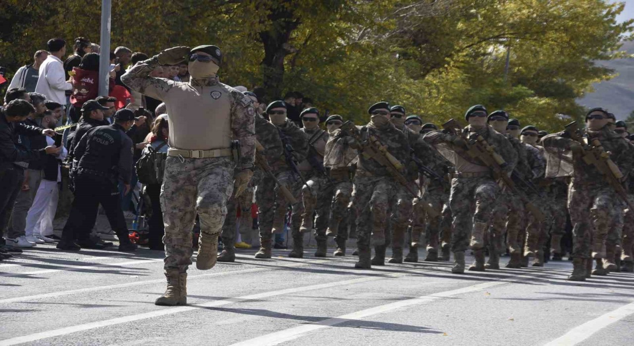 Bitliste Cumhuriyet Bayramı coşkusu