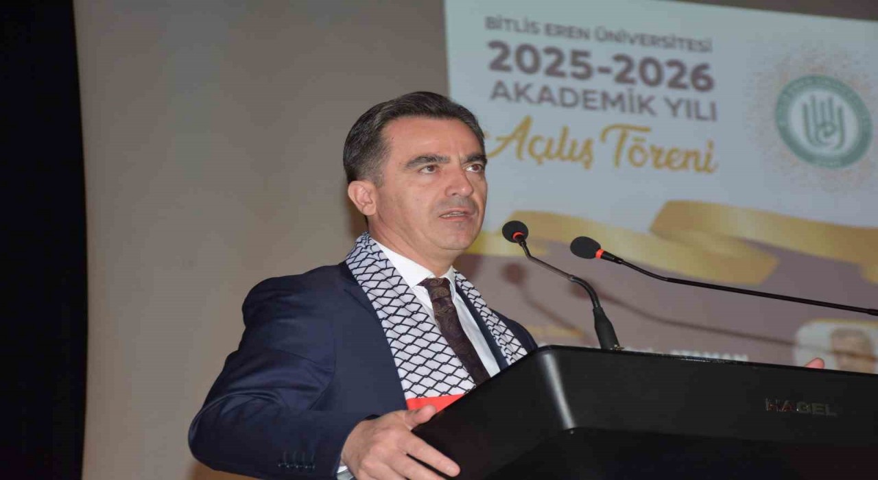 Bitliste üniversitenin ilk ders konusu Gazze oldu