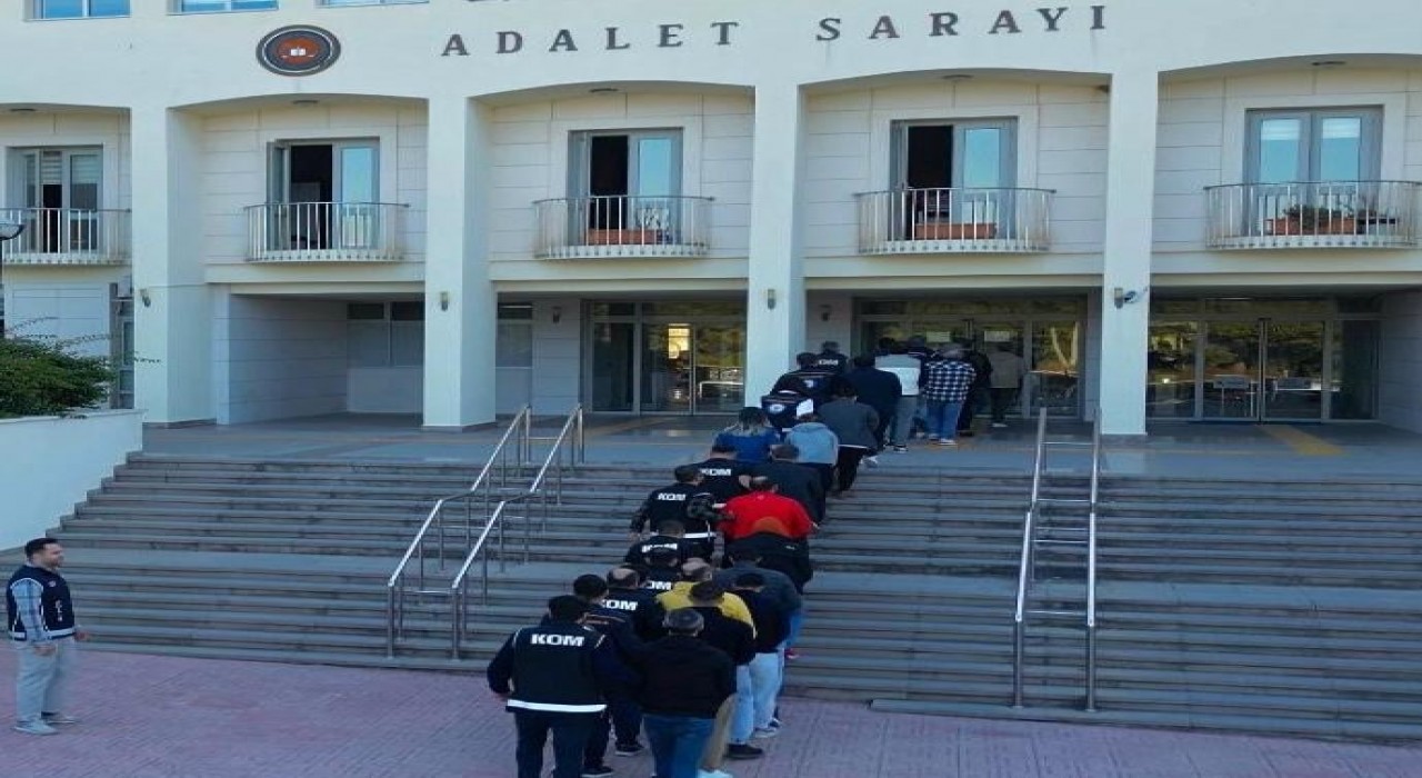 Bodrum merkezli dev göçmen kaçakçılığı operasyonu: 18 tutuklama