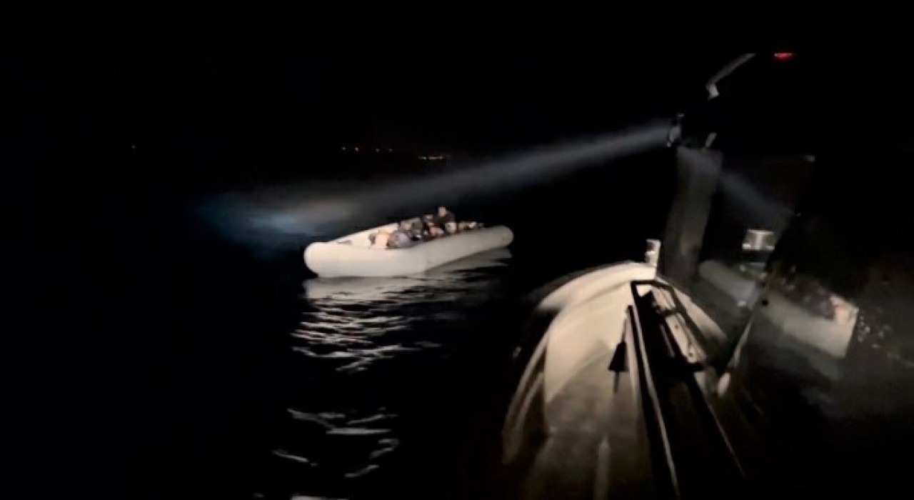 Bodrumda 33  düzensiz göçmen yakalandı, 21i kurtarıldı