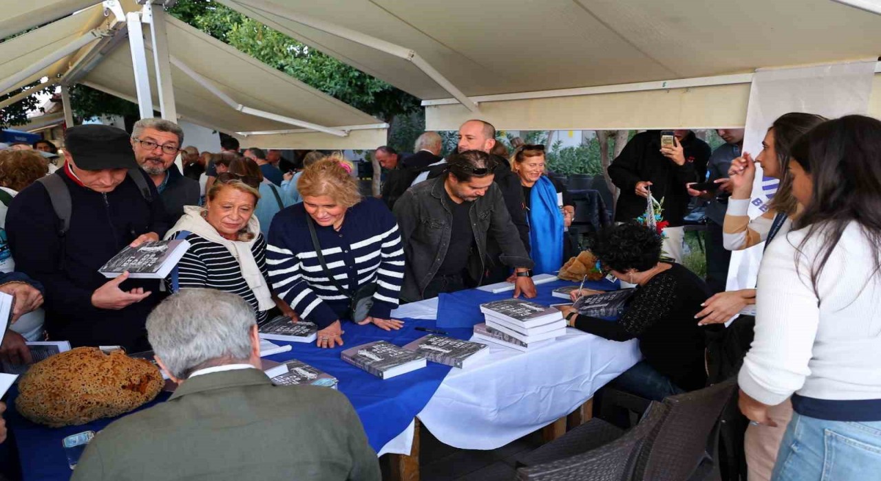 Bodrumun mavi belleği kitaplarla yaşatılıyor