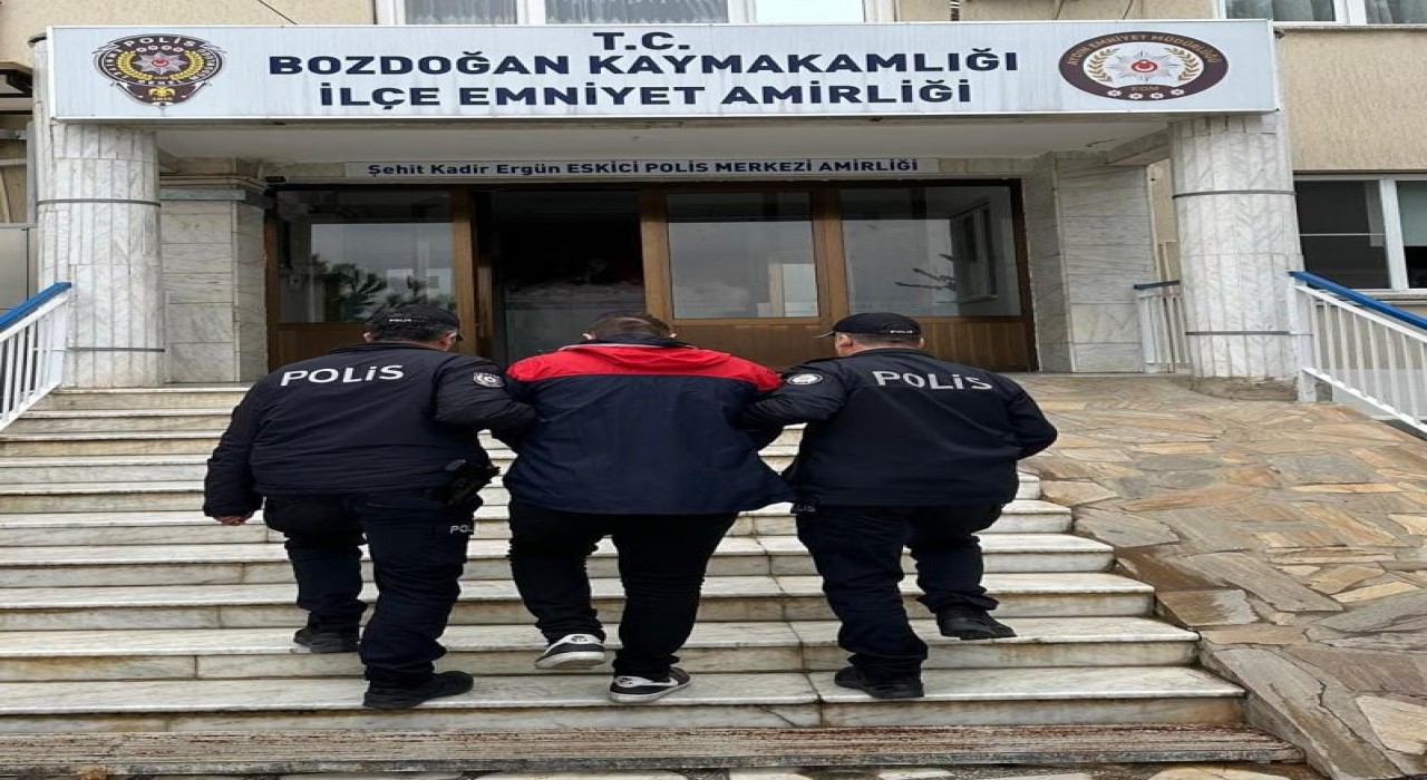 Bozdoğanda uyuşturucu satıcısı yakalandı