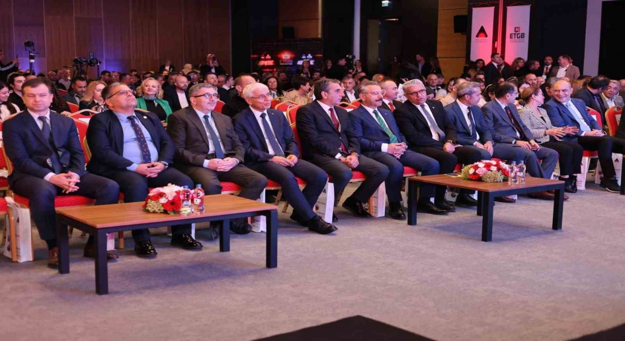 BŞEÜ, Eskişehirde girişimcilik zirvesine katıldı