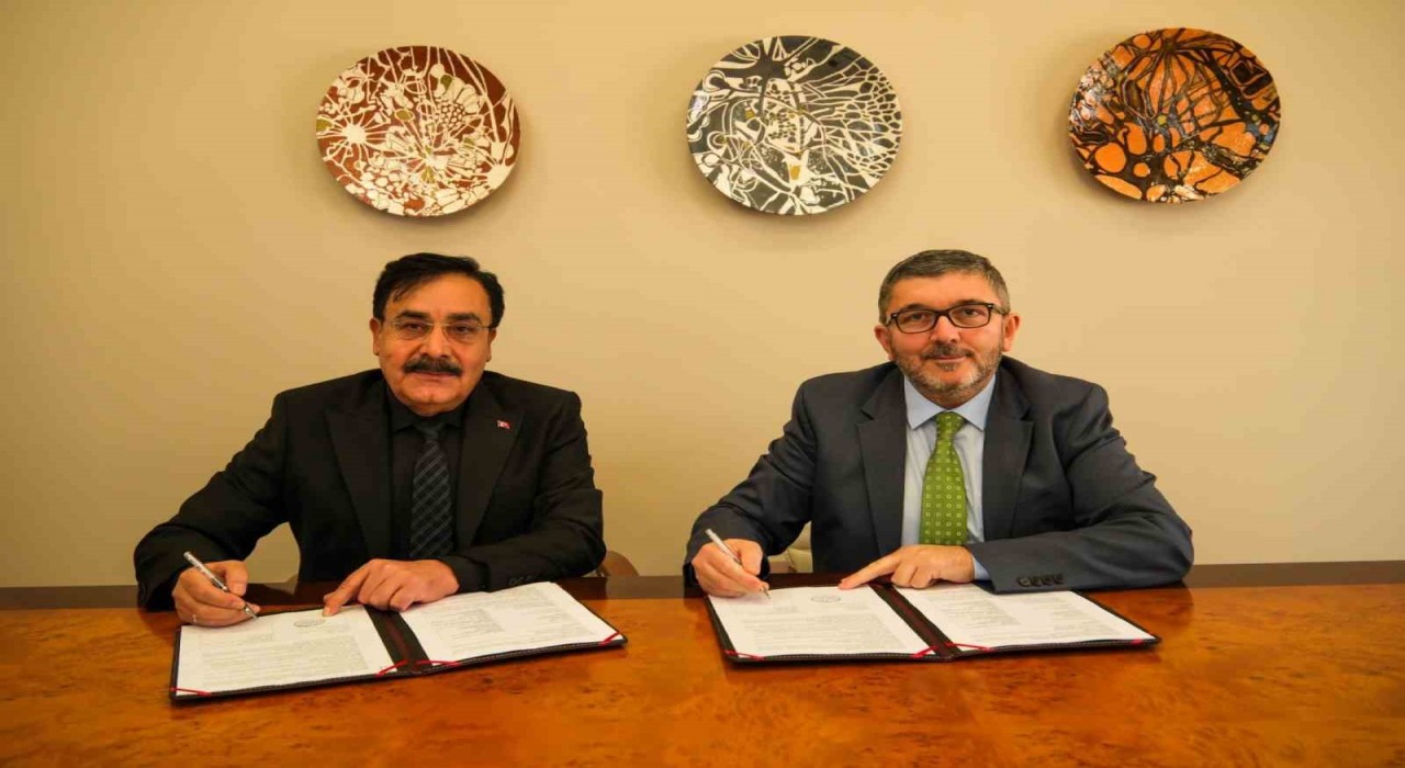 BŞEÜde öğrenciler Gençlik Programı ile hem okuyup hem çalışabilecek