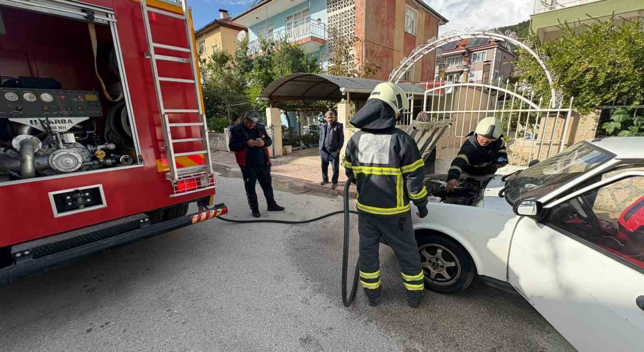 Burdurda otomobilde yangın